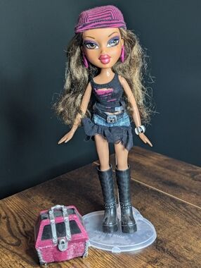 Bratz Treasures - Yasmin